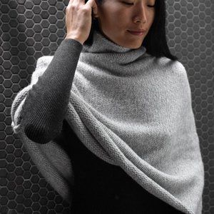 Lunya Wool Capelet